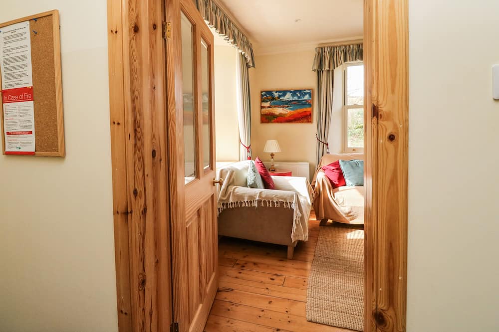 Photo of Bedroom in Lochgilphead