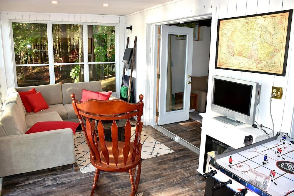 Photo of Livingroom in Armour