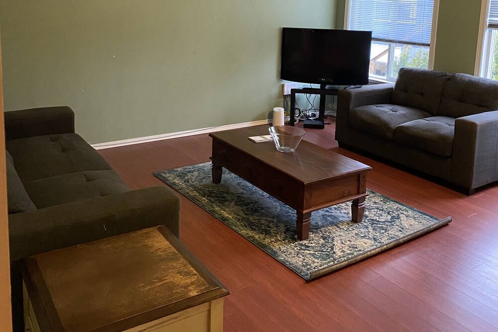 Photo of Livingroom in Chilliwack Proper Village West