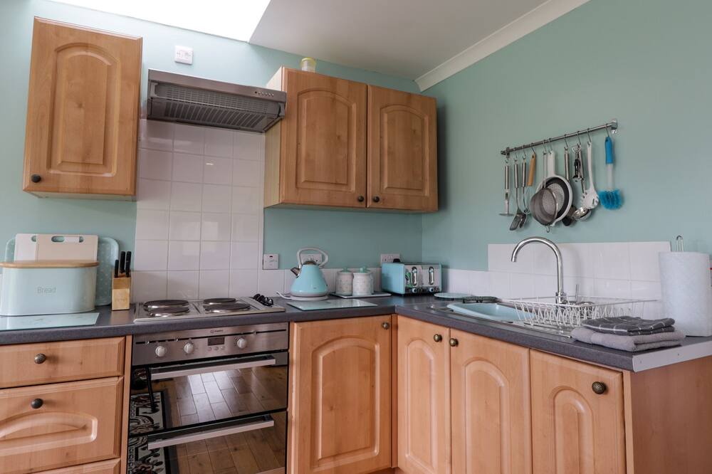 Photo of Kitchen in Oldshoremore