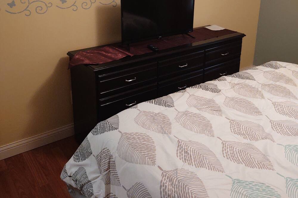 Photo of Bedroom in Normal