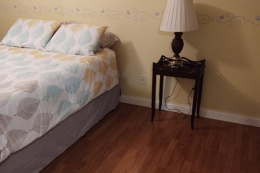 Photo of Bedroom in Normal