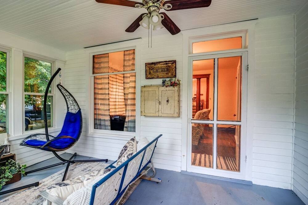 Photo of Patio Balcony in Lane