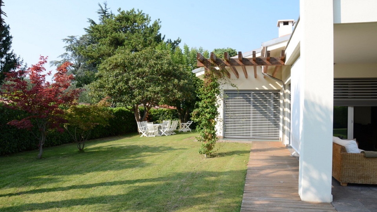Photo of Outdoor in Calmasino