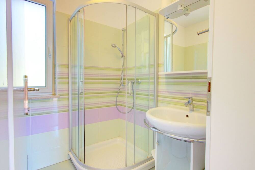 Photo of Bathroom in Truske