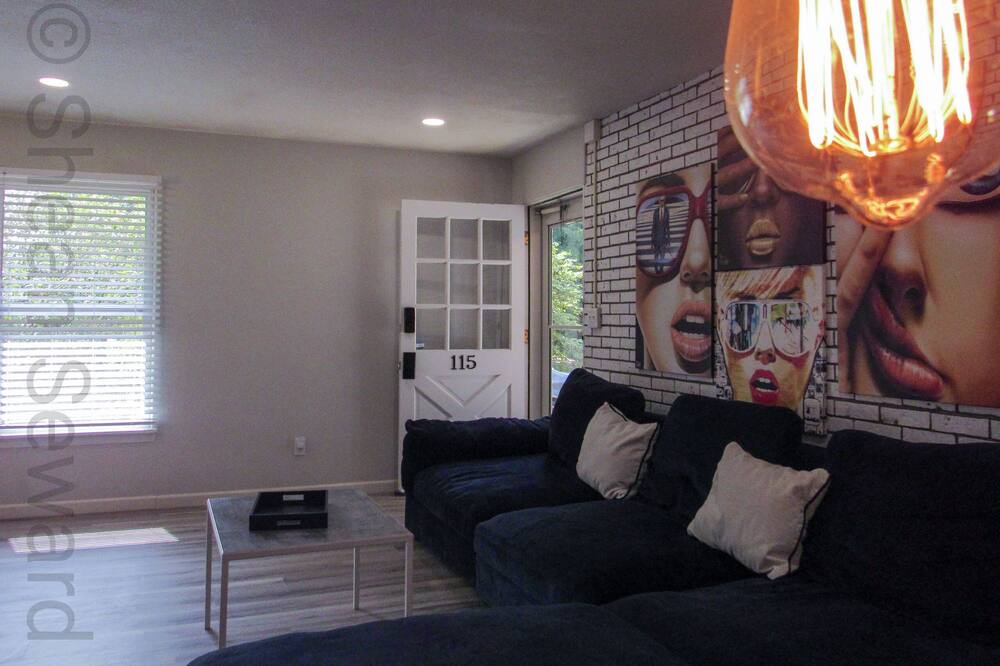 Photo of Livingroom in Cape Girardeau