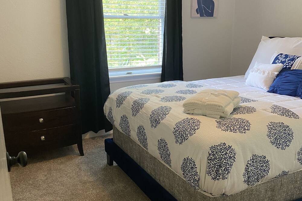 Photo of Bedroom in Cape Girardeau