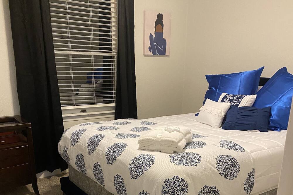 Photo of Bedroom in Cape Girardeau