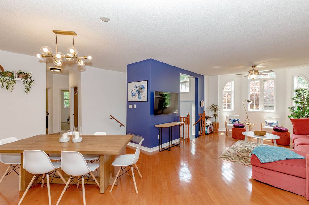 Photo of Livingroom in Tiny