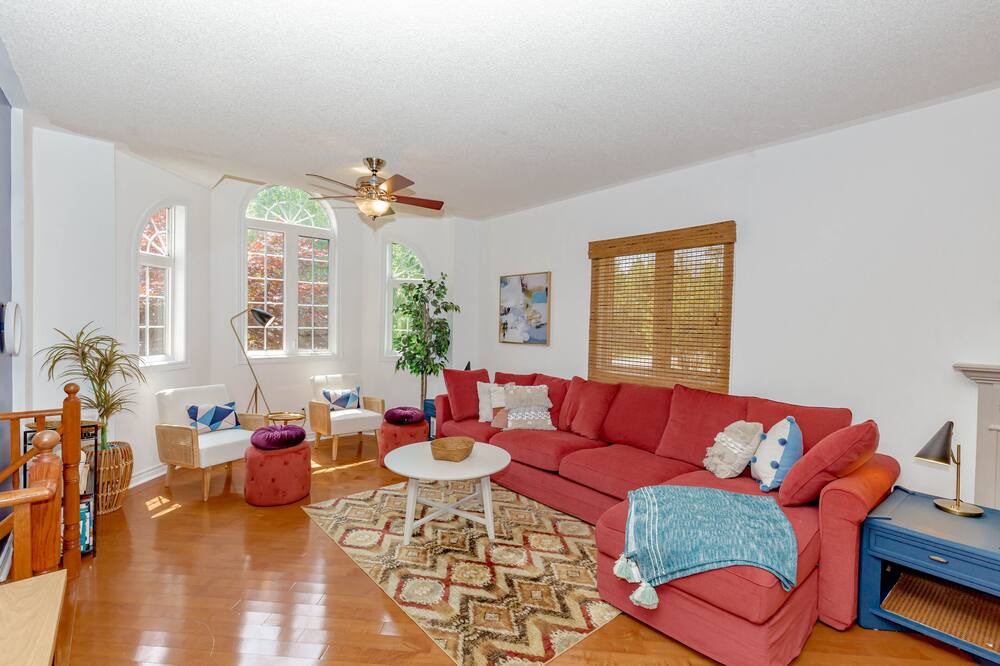 Photo of Livingroom in Tiny