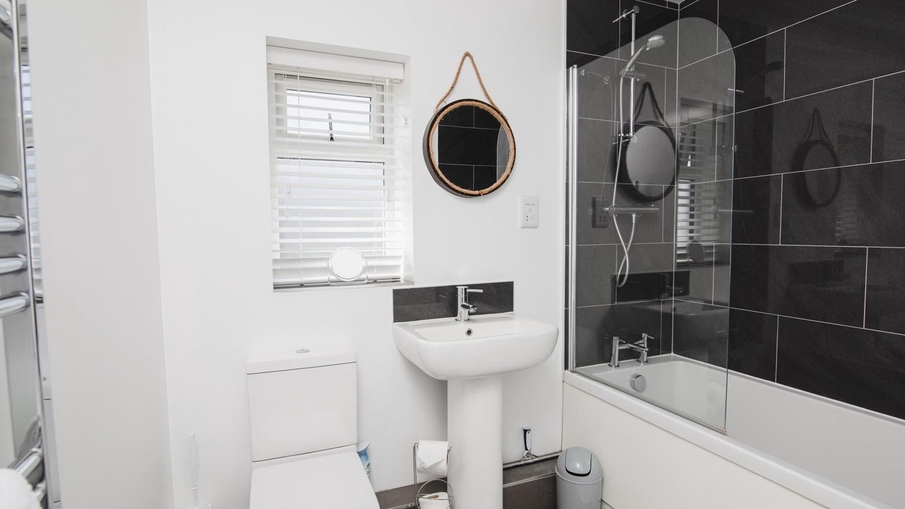Photo of Bathroom in Didcot