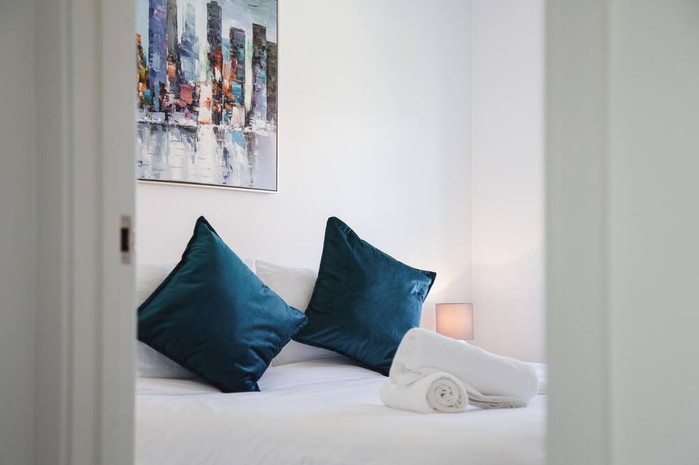 Photo of Bedroom in Didcot
