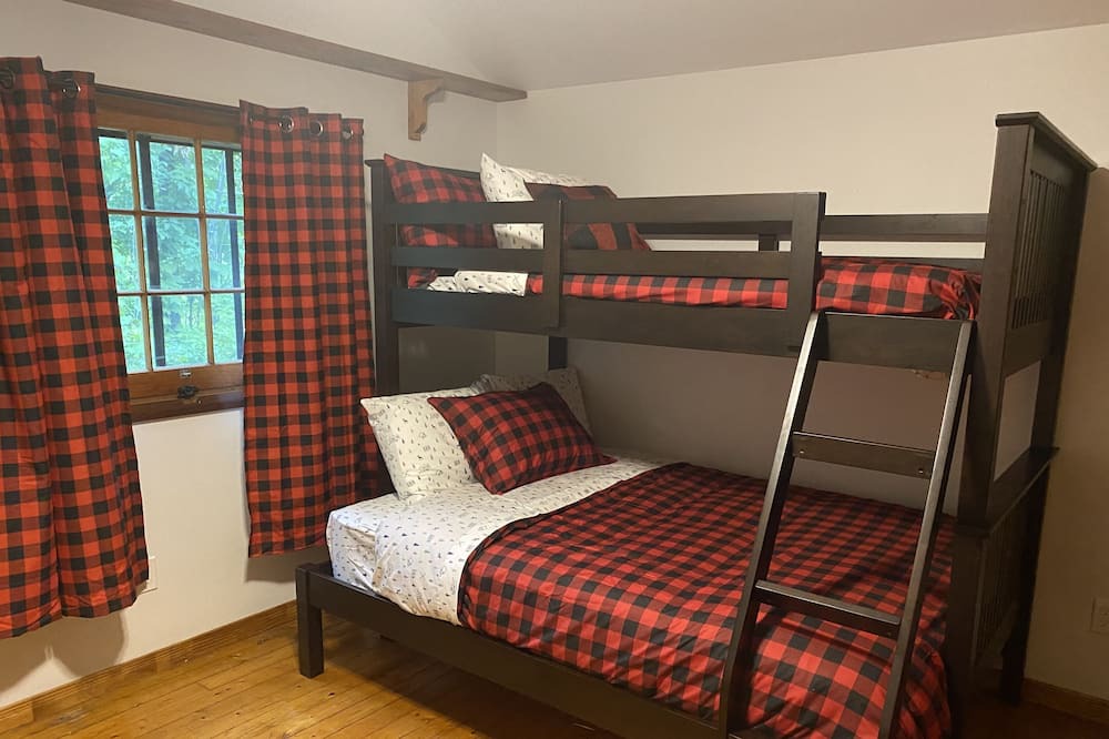 Photo of Bedroom in Fort Erie