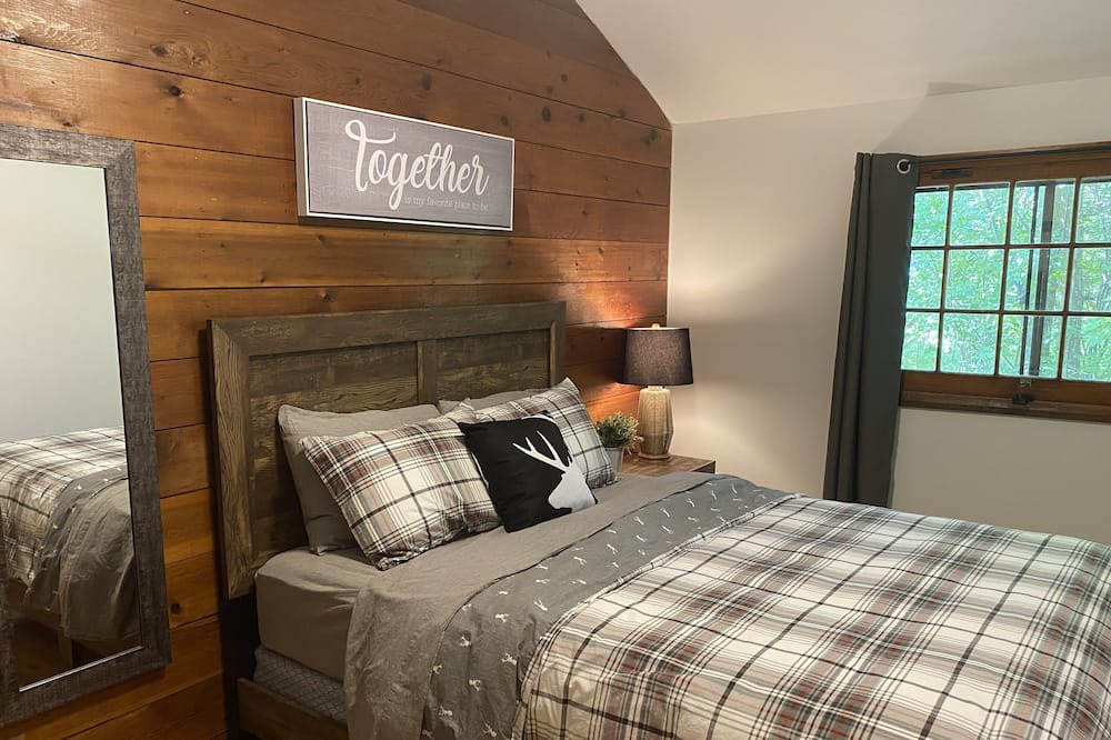 Photo of Bedroom in Fort Erie