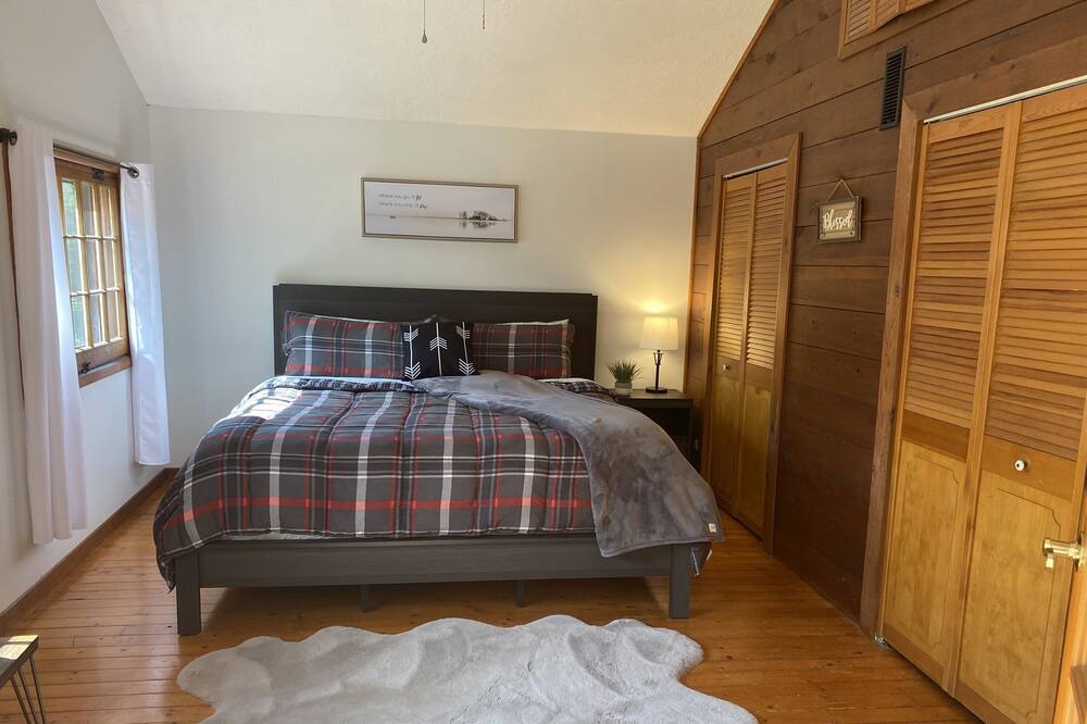 Photo of Bedroom in Fort Erie