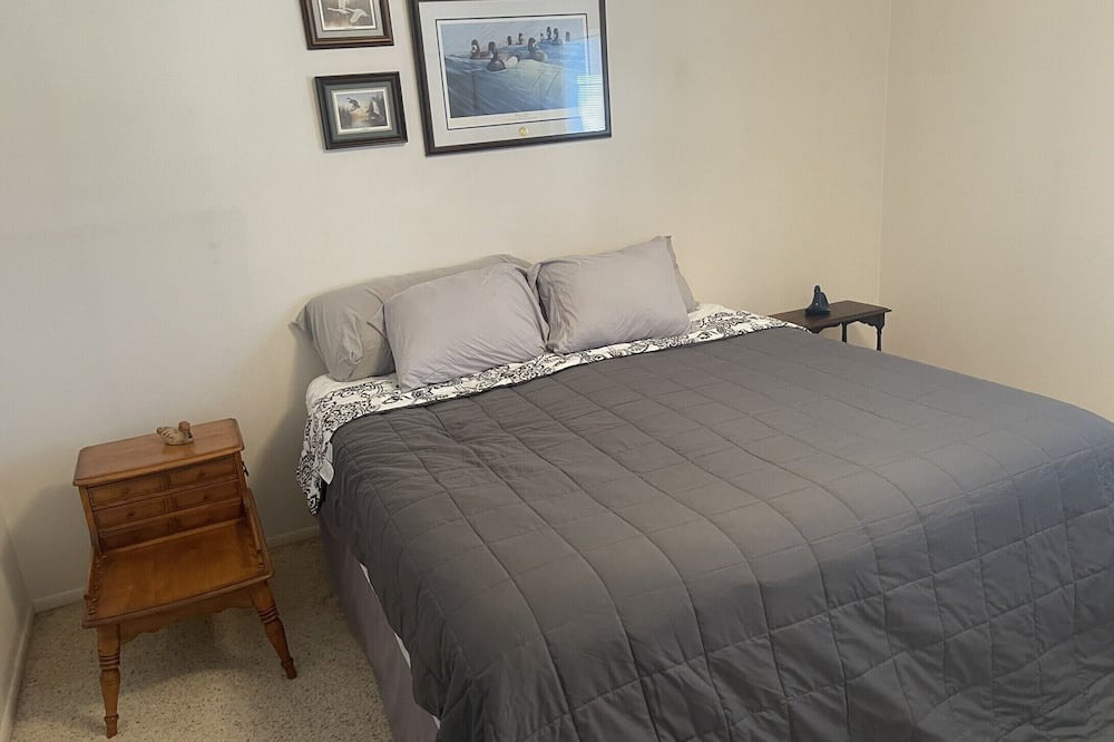 Photo of Bedroom in Goreville