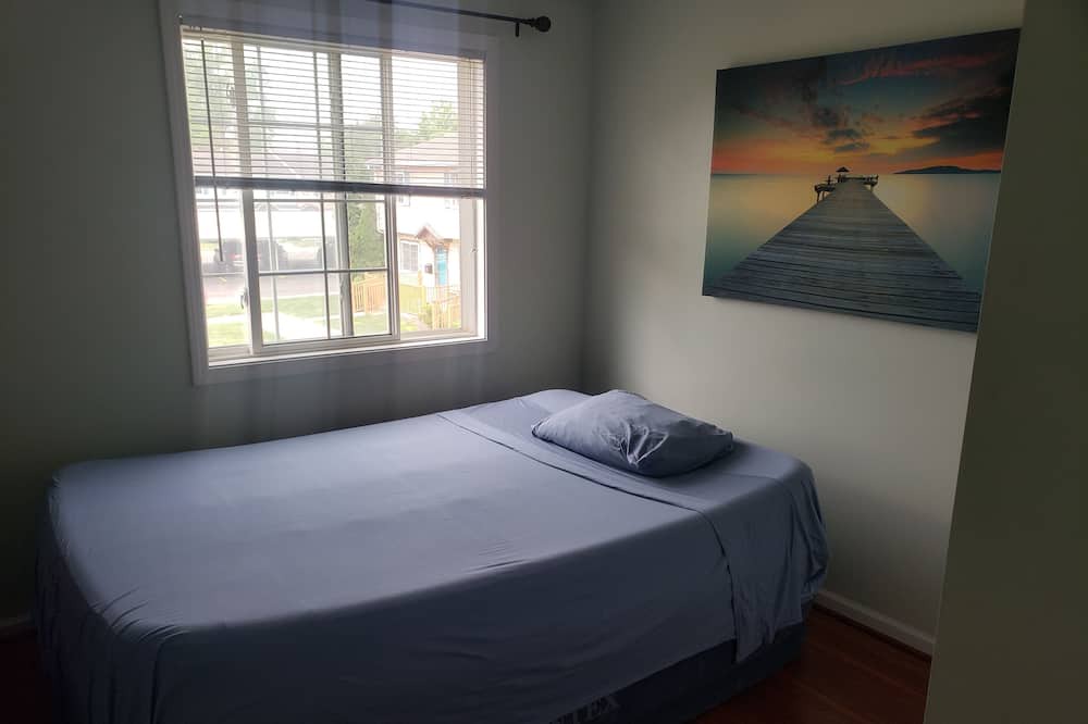Photo of Bedroom in Taylor