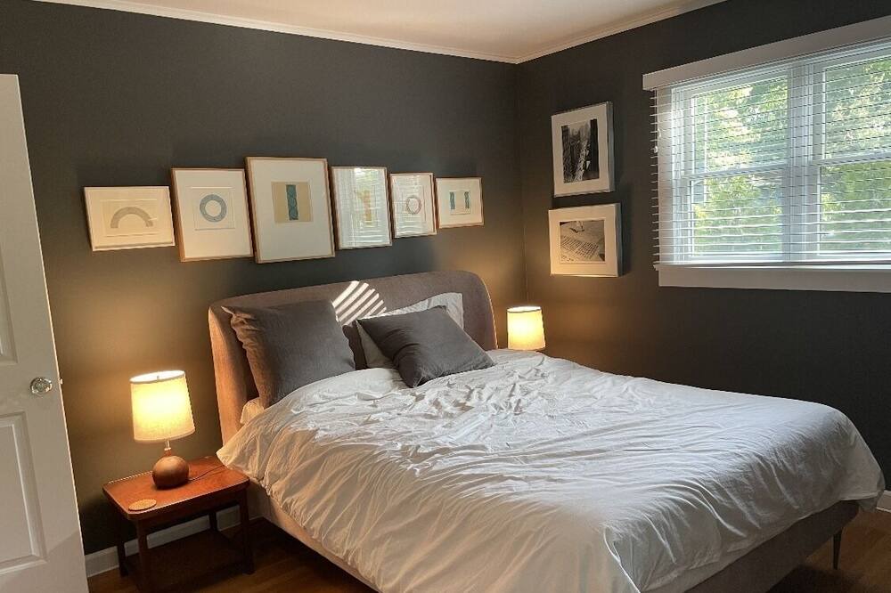 Photo of Bedroom in Noyack