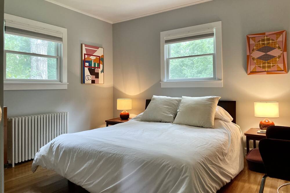Photo of Bedroom in Noyack