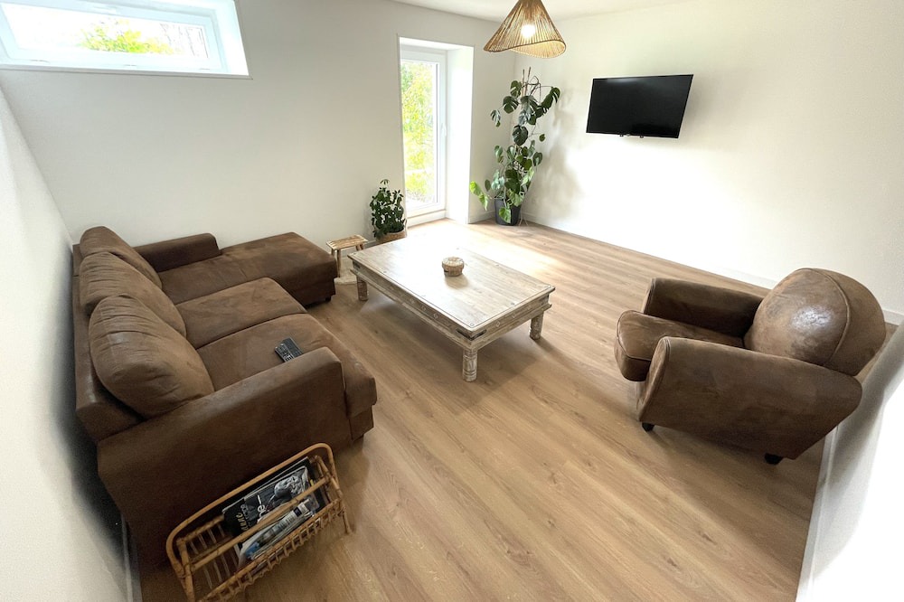 Photo of Livingroom in Chevigny-en-Valiere