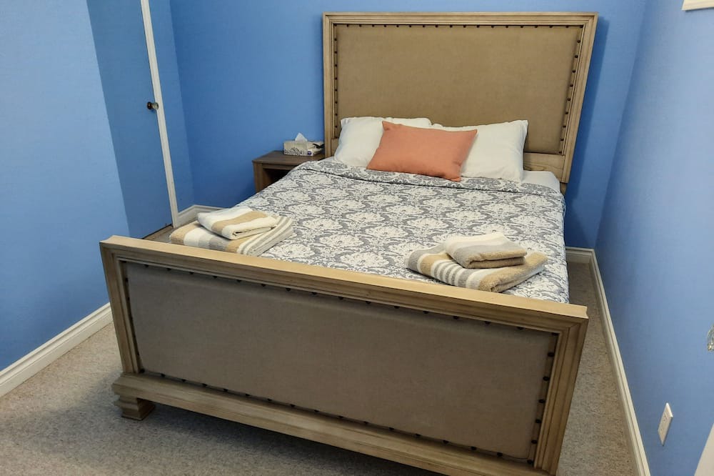 Photo of Bedroom in Saskatoon Downtown