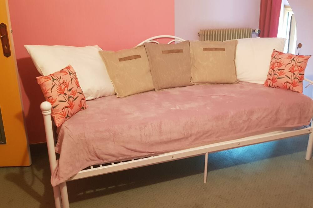 Photo of Bedroom in Brouains