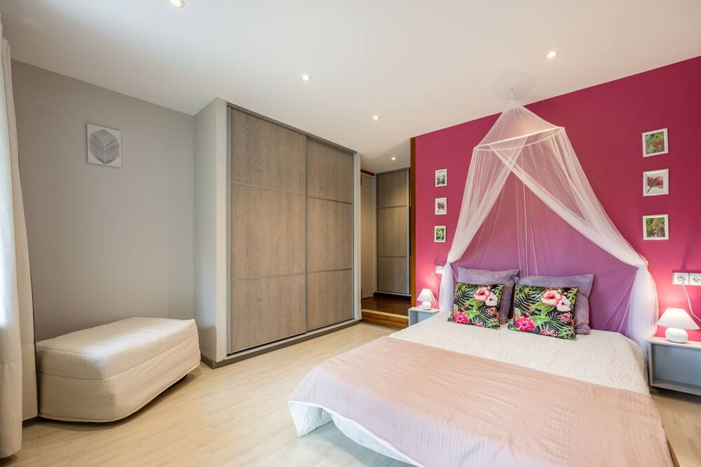 Photo of Bedroom in Brouains