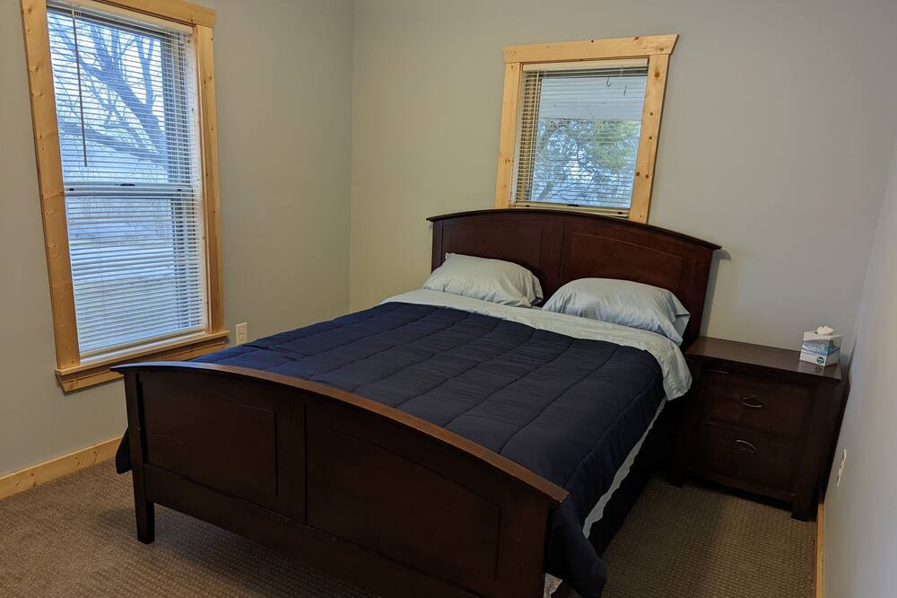Photo of Bedroom in Pomona