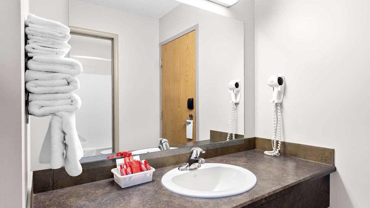 Photo of Bathroom in Hardisty