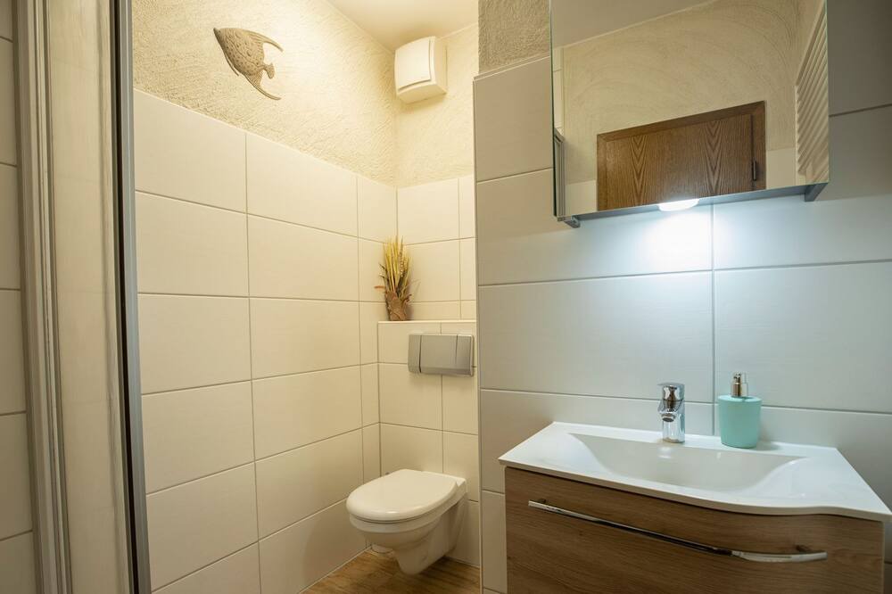 Photo of Bathroom in Gotha