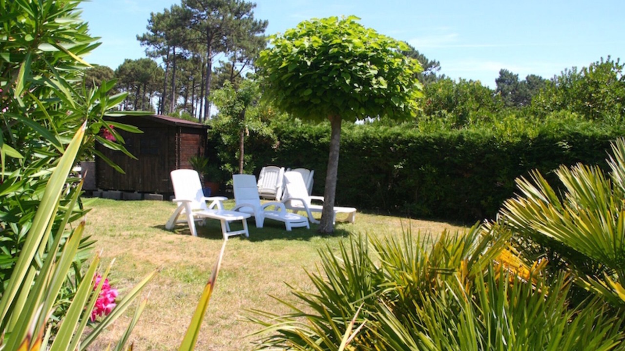 Photo of Outdoor in L'Herbe