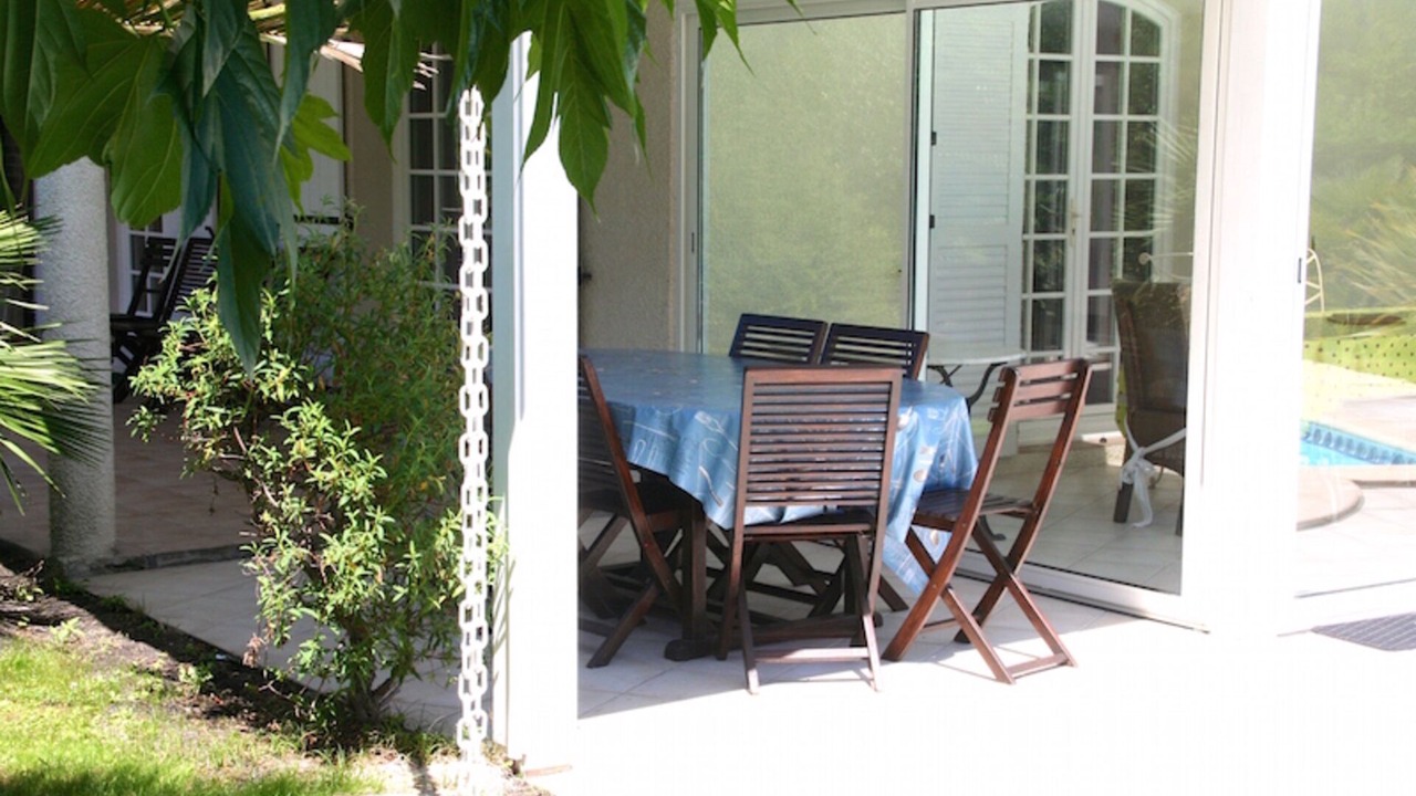 Photo of Patio Balcony in L'Herbe