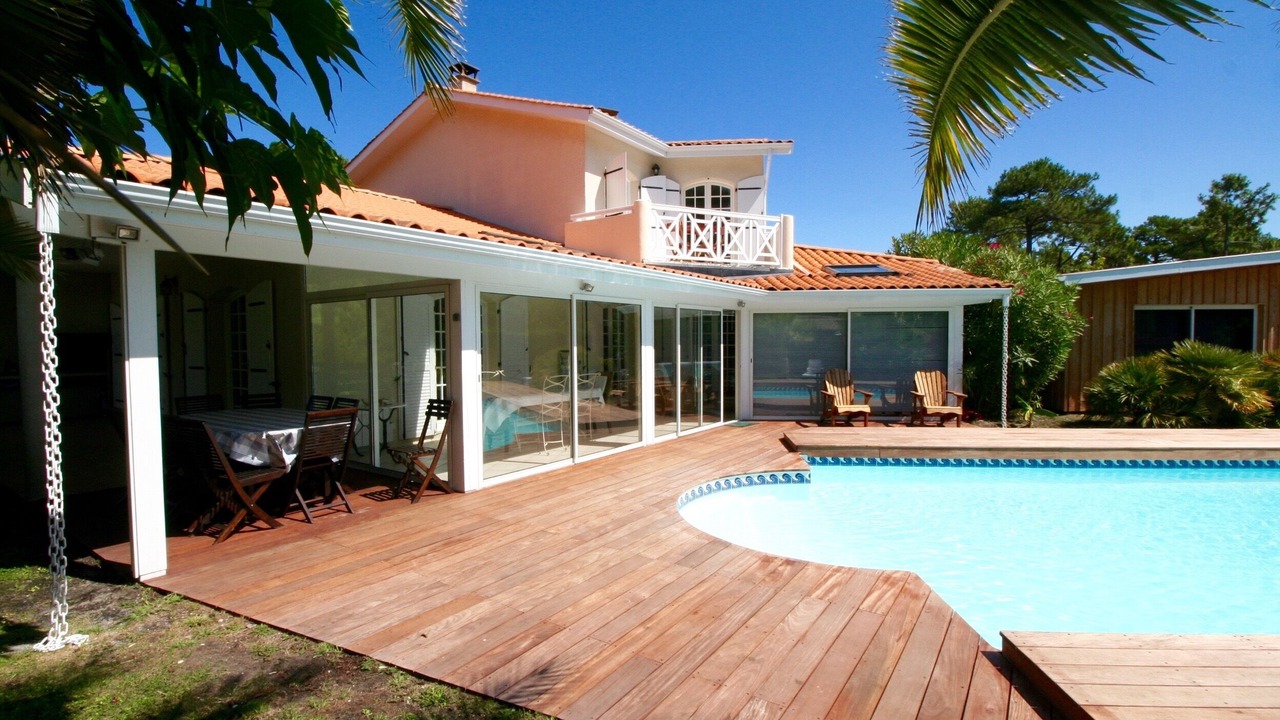 Photo of Outdoor in L'Herbe