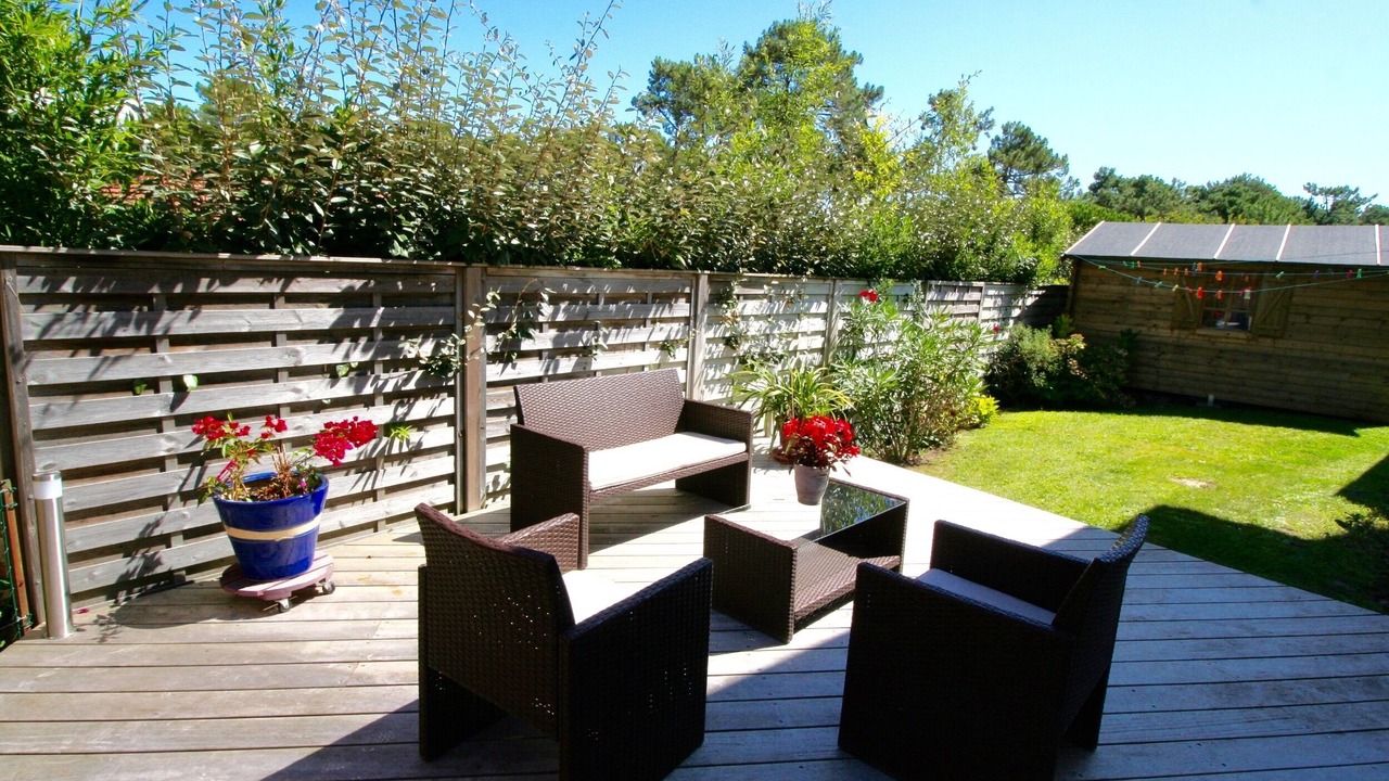 Photo of Patio Balcony in L'Herbe