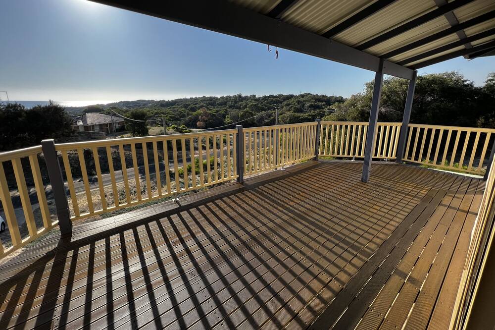 Photo of Patio Balcony in Preston Beach