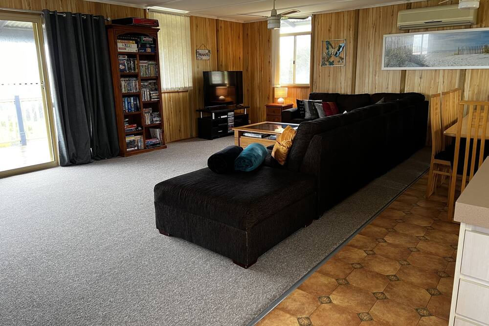 Photo of Livingroom in Preston Beach