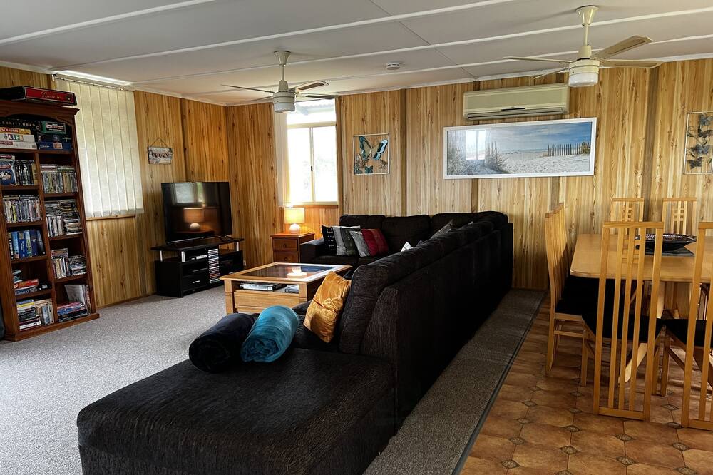 Photo of Livingroom in Preston Beach
