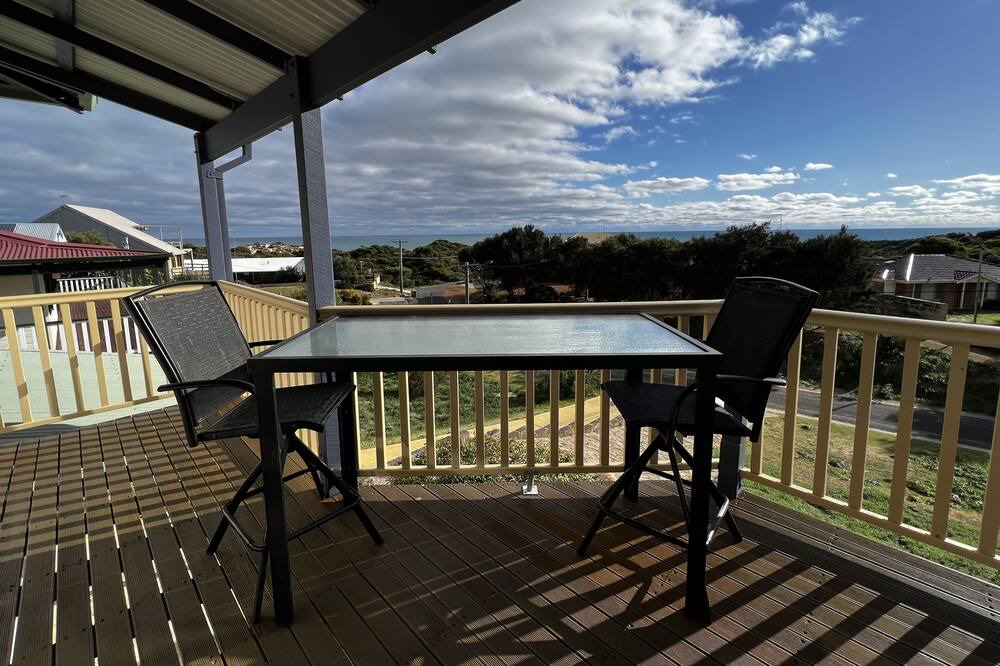 Photo of Patio Balcony in Preston Beach