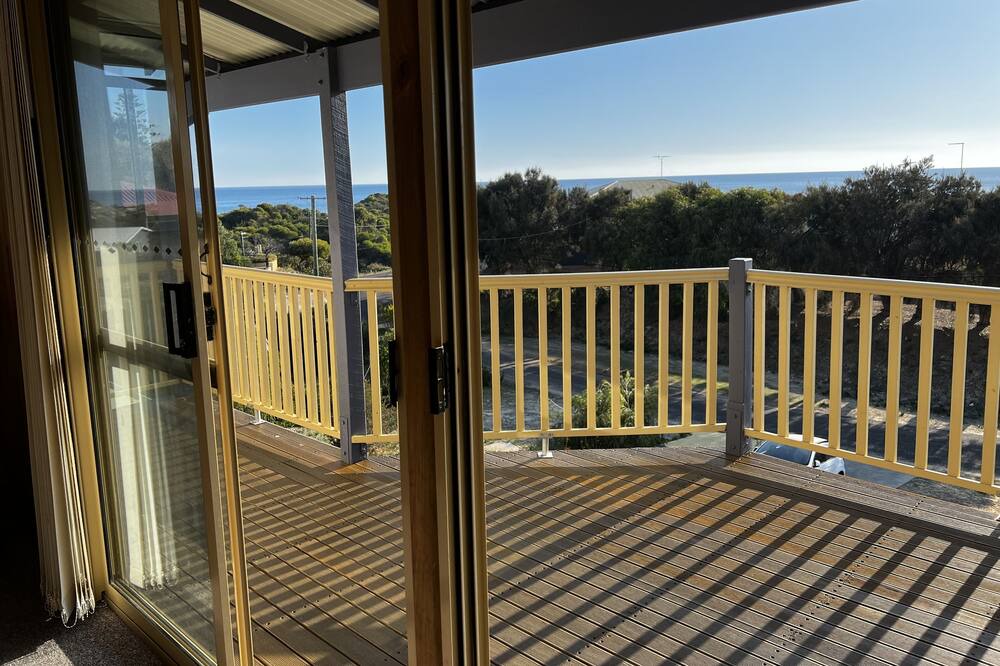 Photo of Patio Balcony in Preston Beach