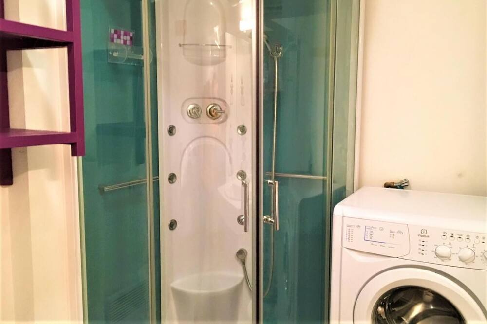 Photo of Bathroom in La Joue du Loup