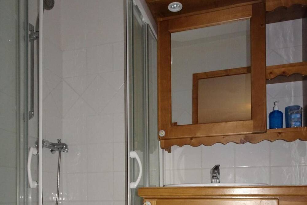 Photo of Bathroom in Pralognan-la-Vanoise