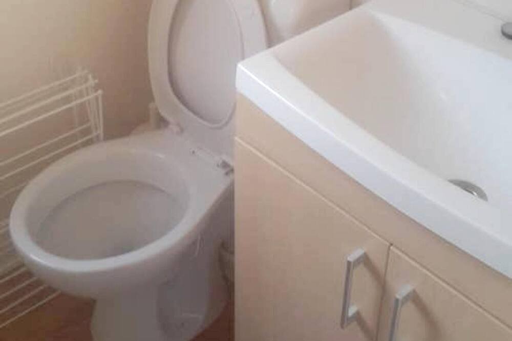 Photo of Bathroom in Coulanges