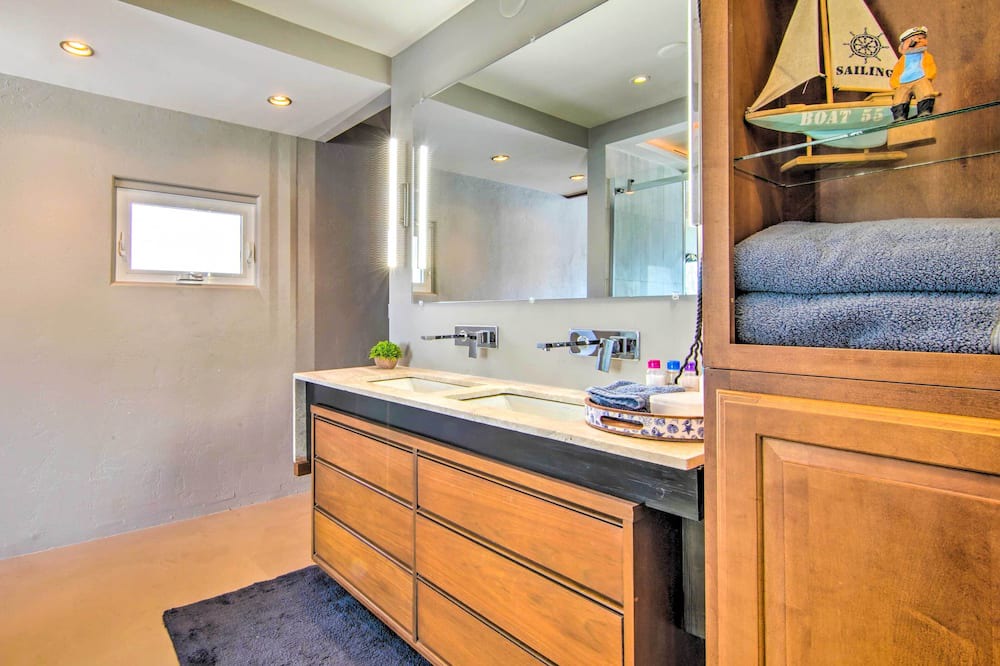 Photo of Bathroom in Monona