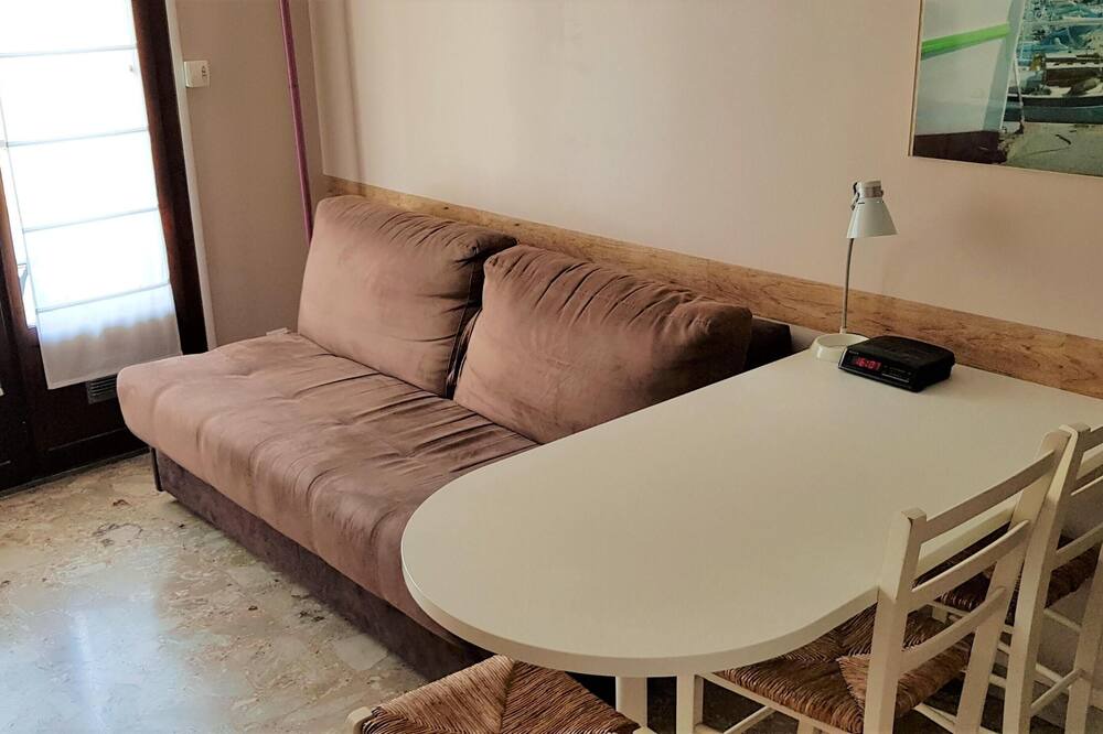 Photo of Livingroom in 4th Arrondissement