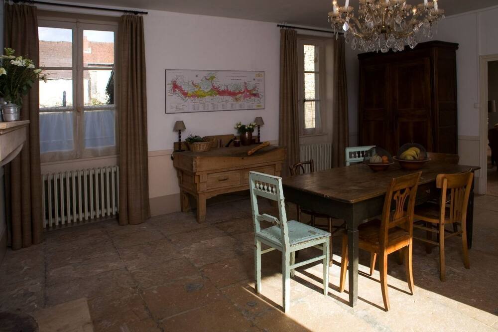 Photo of Kitchen in Meursault