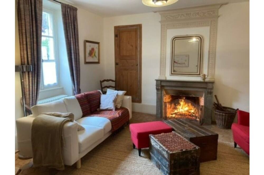 Photo of Livingroom in Meursault