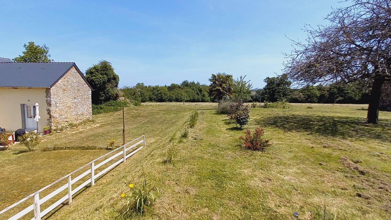 Photo of Outdoor in Besneville