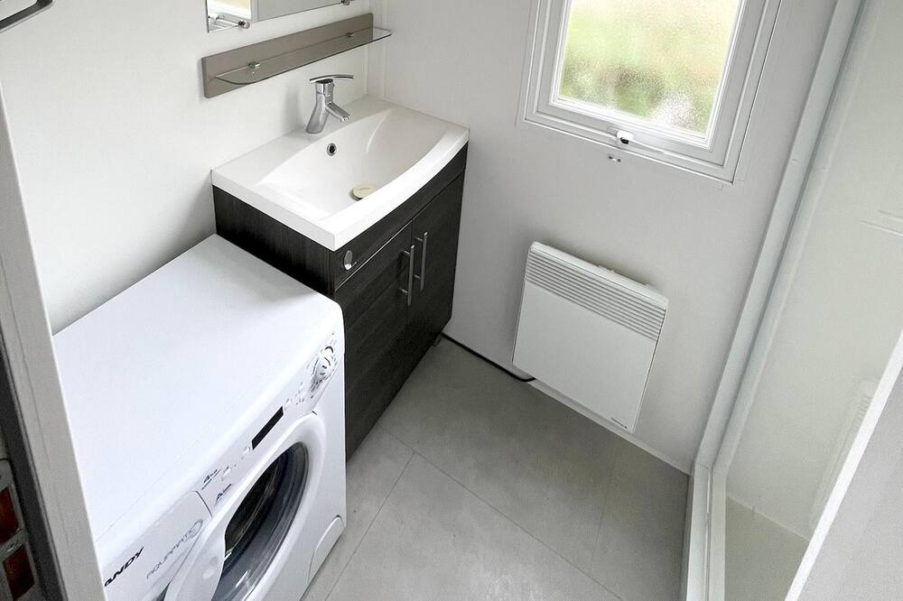 Photo of Bathroom in Coulanges
