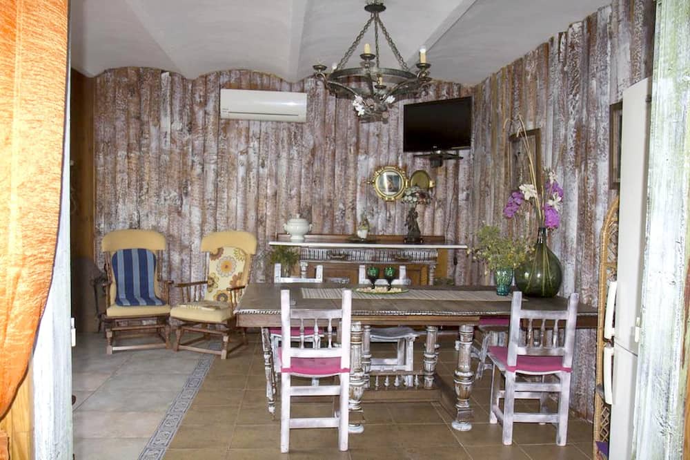 Photo of Livingroom in Llimiana