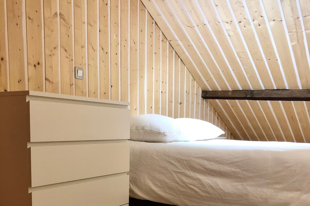 Photo of Bedroom in Cusset